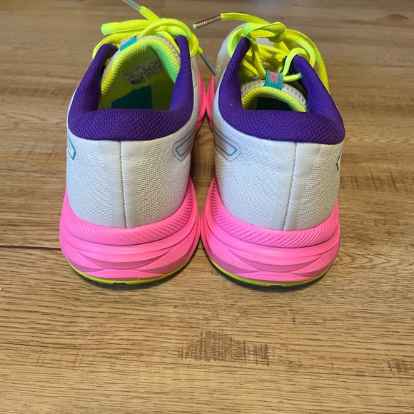 Neon ASICS - Picture 2 of 6